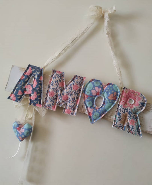 Kit Costura com Magia e Amor - Placa Amor