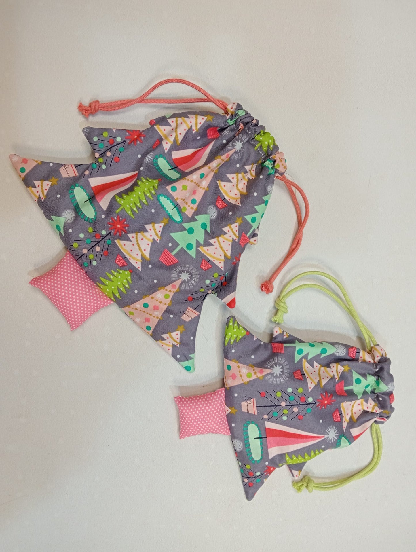 Moldes PDF-Molde A4 - Saquinho de Natal