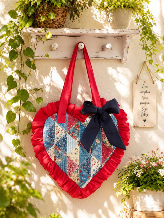 Kit Costura com Magia e Amor - Bolsa Coração com Folhos