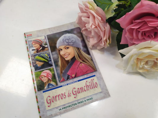 Livro Gorros de Ganchillo by Veronika Hug